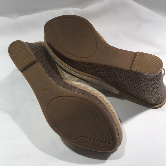 Guess natural tan wedge, size7.5 - Picture 6 of 8